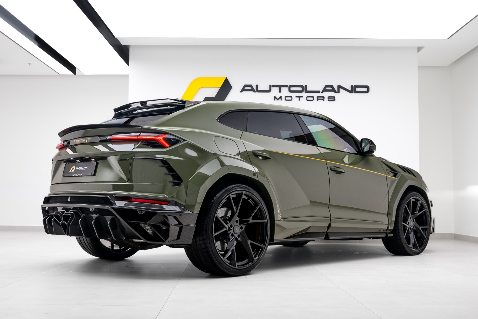 2021 LAMBORGHINI URUS BY MANSORY 
